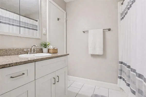 $1,650 | 8518 Pool Creek Drive, Houston, TX 77095