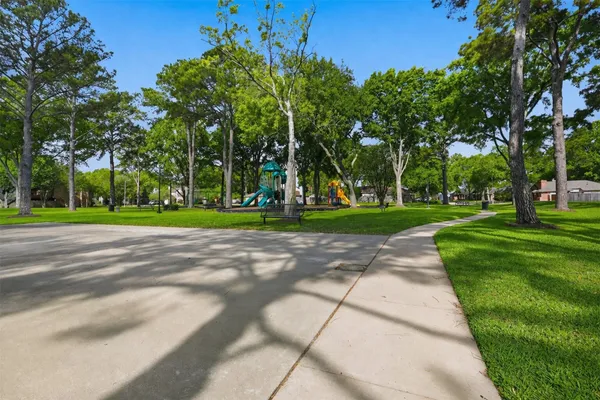 $1,650 | 8518 Pool Creek Drive, Houston, TX 77095