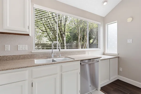 $1,650 | 8518 Pool Creek Drive, Houston, TX 77095