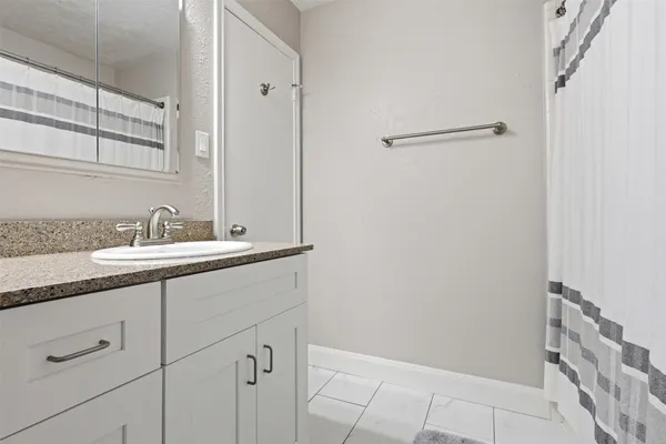 $1,650 | 8518 Pool Creek Drive, Houston, TX 77095