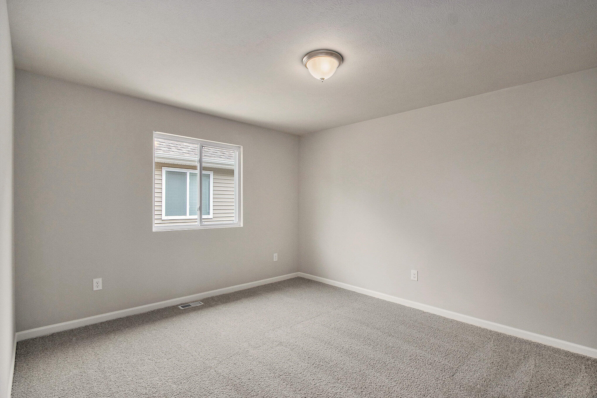 518 McKinley Three Rivers, MI 49093 - Photo 12 of 26 MTR033-V1245DF-Primary BR