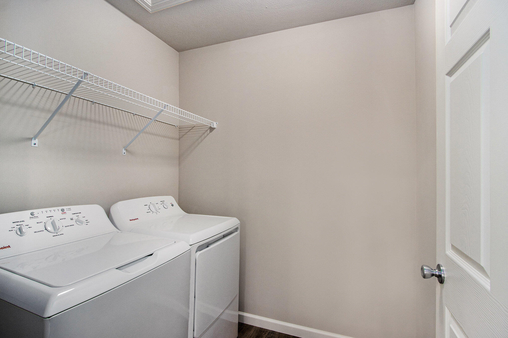 518 McKinley Three Rivers, MI 49093 - Photo 18 of 26 MTR033-V1245DF-Laundry