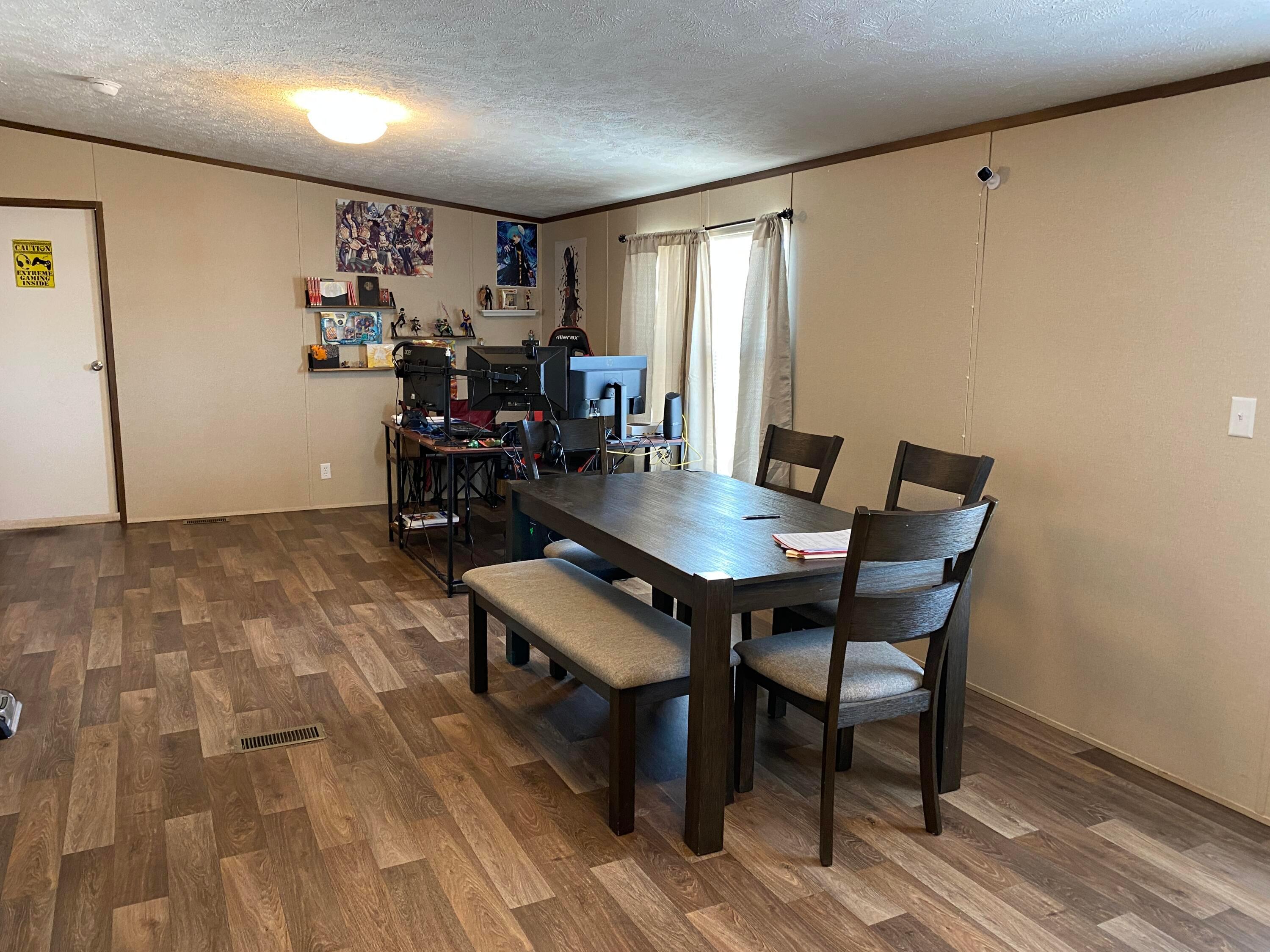 206 Gloria Road Pataskala, OH 43062 - Photo 14 of 21 26907980-8AEA-4B91-969C-6D223EA32077
