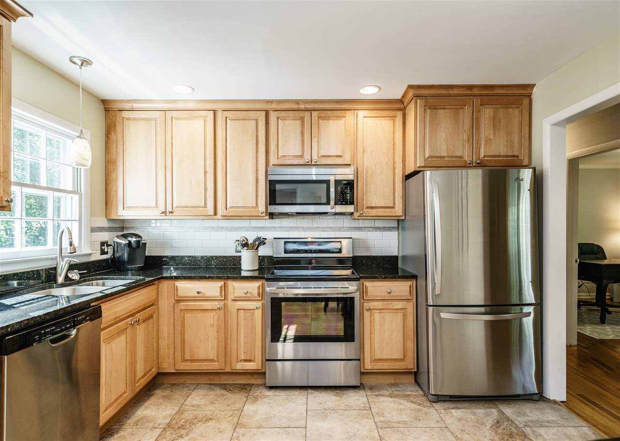 4816 Latimer Road Raleigh, NC 27609 - Photo 7 of 18 Photo 7