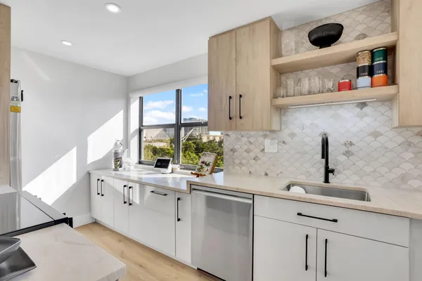 $465,500 | 1401 North Riverside Drive, Unit 501, Pompano Beach, FL 33062