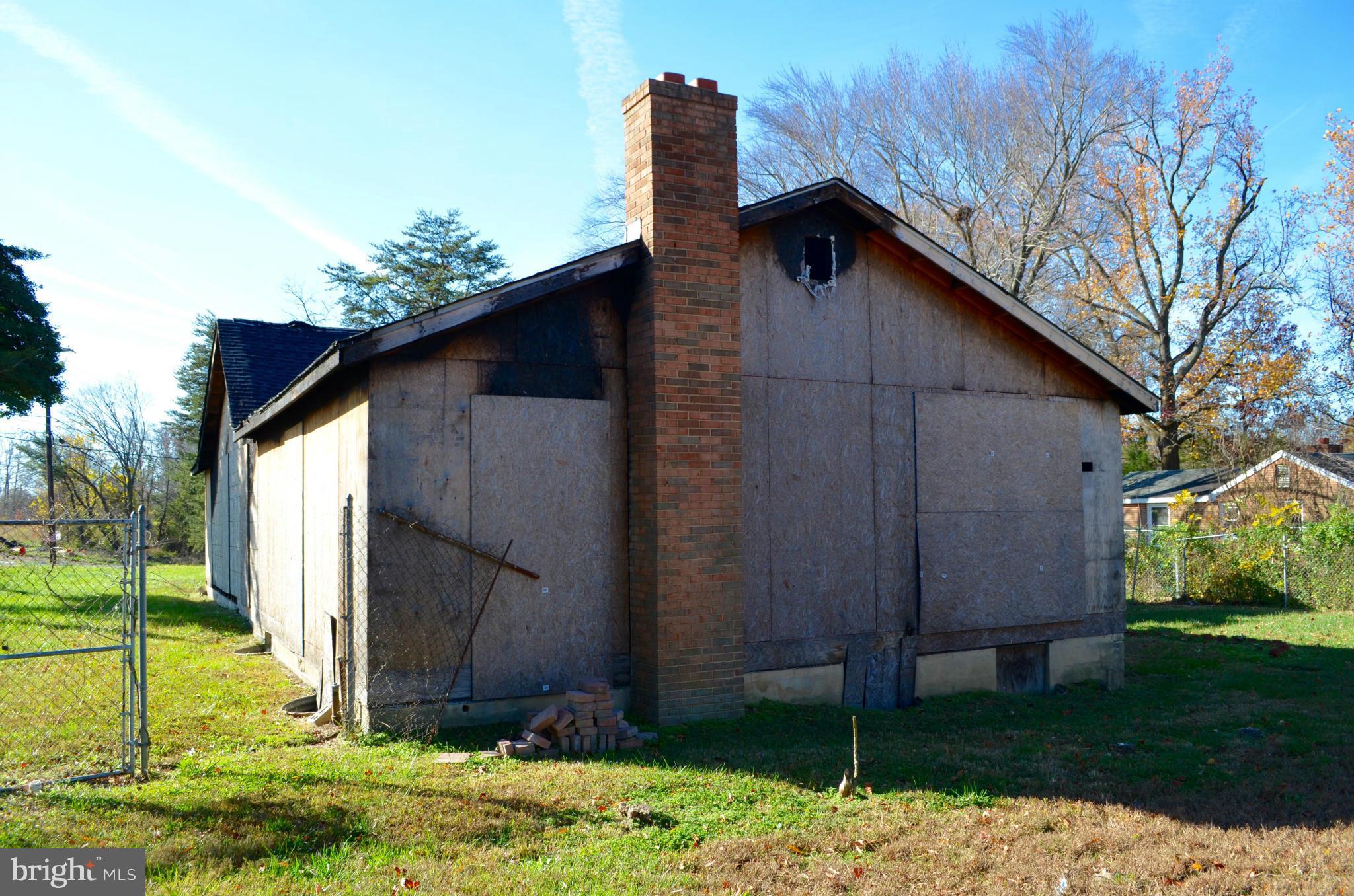 6706 Springbrook Lane Clinton, MD 20735 - Photo 5 of 20 Exterior (Rear)