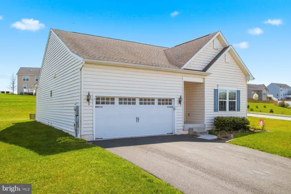 $405,000 | 36 Kaitlyn Drive, Hanover, PA 17331