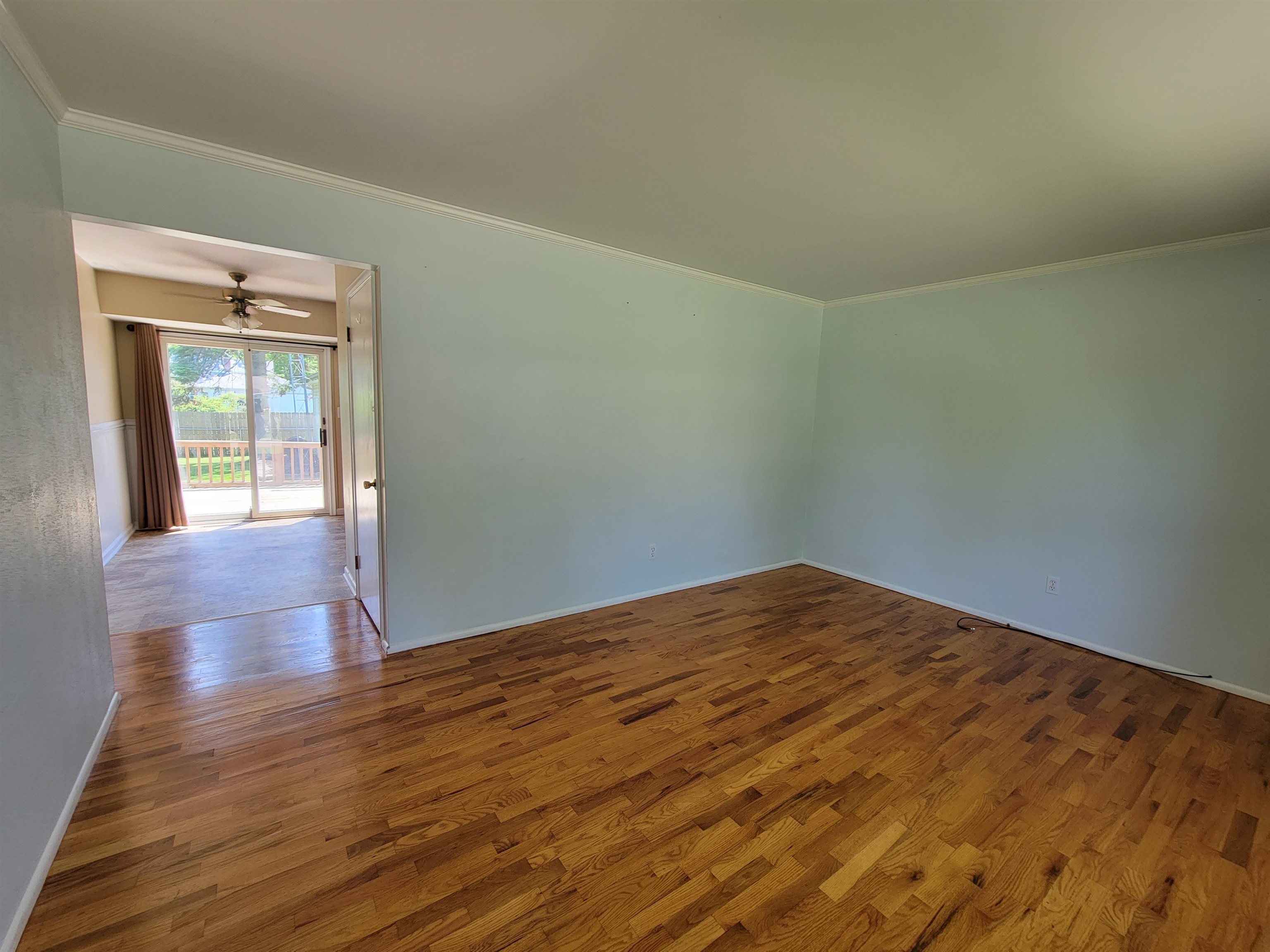 522 Walnut Street Flushing, MI 48433 - Photo 5 of 34 50142498-ac849415-33e2-475a-b6fb-676197288677.JPG