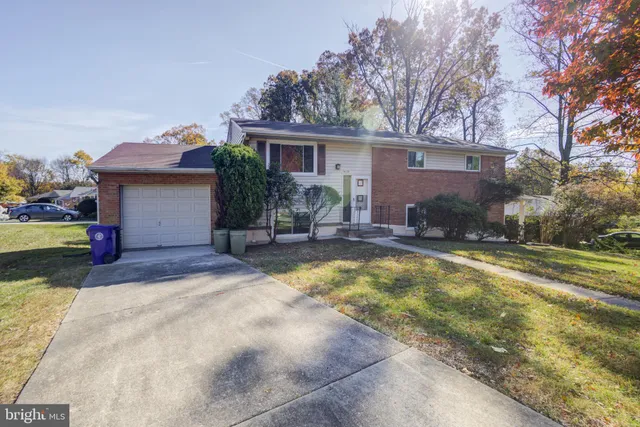 $3,900 | 14105 Parkland Drive, Rockville, MD 20853