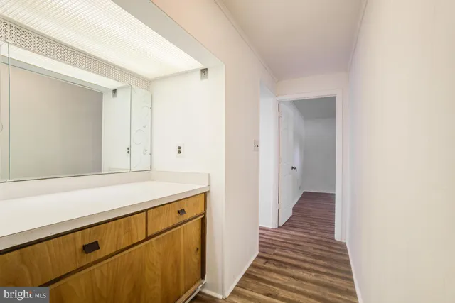 $3,900 | 14105 Parkland Drive, Rockville, MD 20853