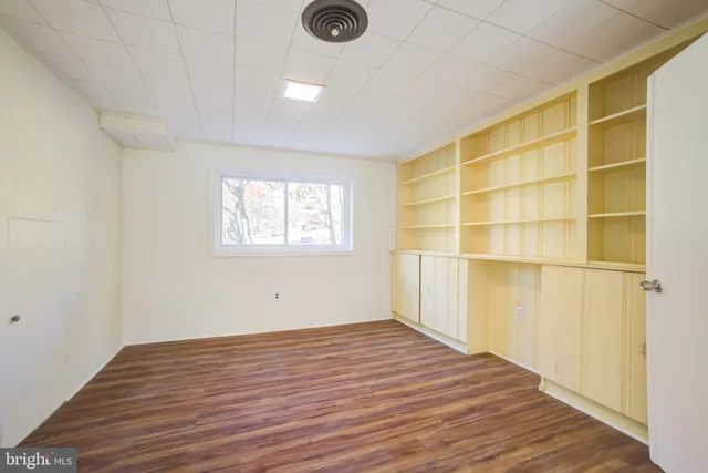 $3,900 | 14105 Parkland Drive, Rockville, MD 20853