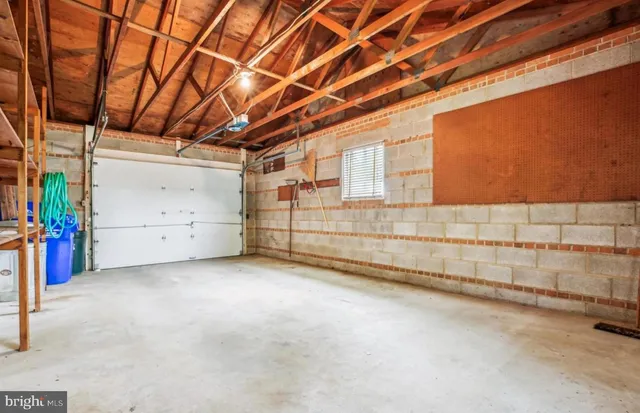 $3,900 | 14105 Parkland Drive, Rockville, MD 20853