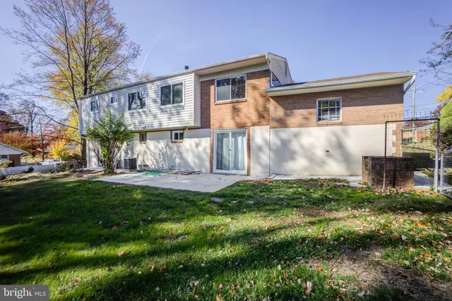 $3,900 | 14105 Parkland Drive, Rockville, MD 20853