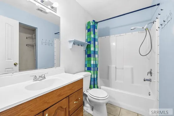 $399,900 | 1145 East Airport Road, Blackfoot, ID 83221