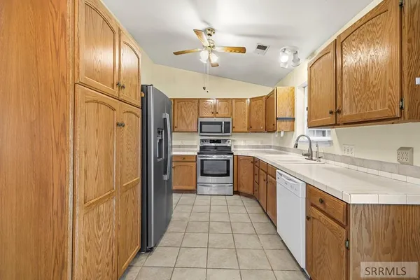 $399,900 | 1145 East Airport Road, Blackfoot, ID 83221