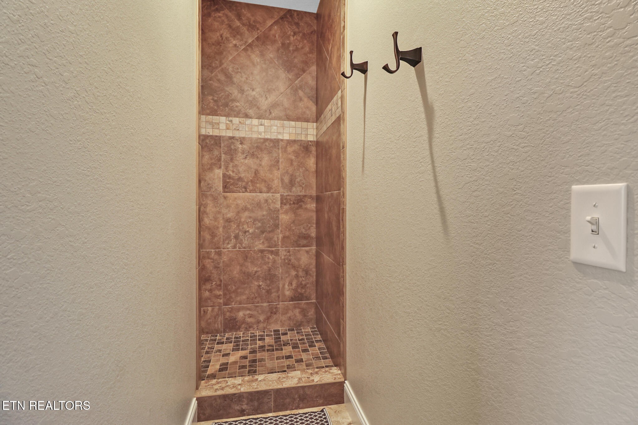 370 Randolph Road Crossville, TN 38571 - Photo 27 of 60 a bathroom with a shower