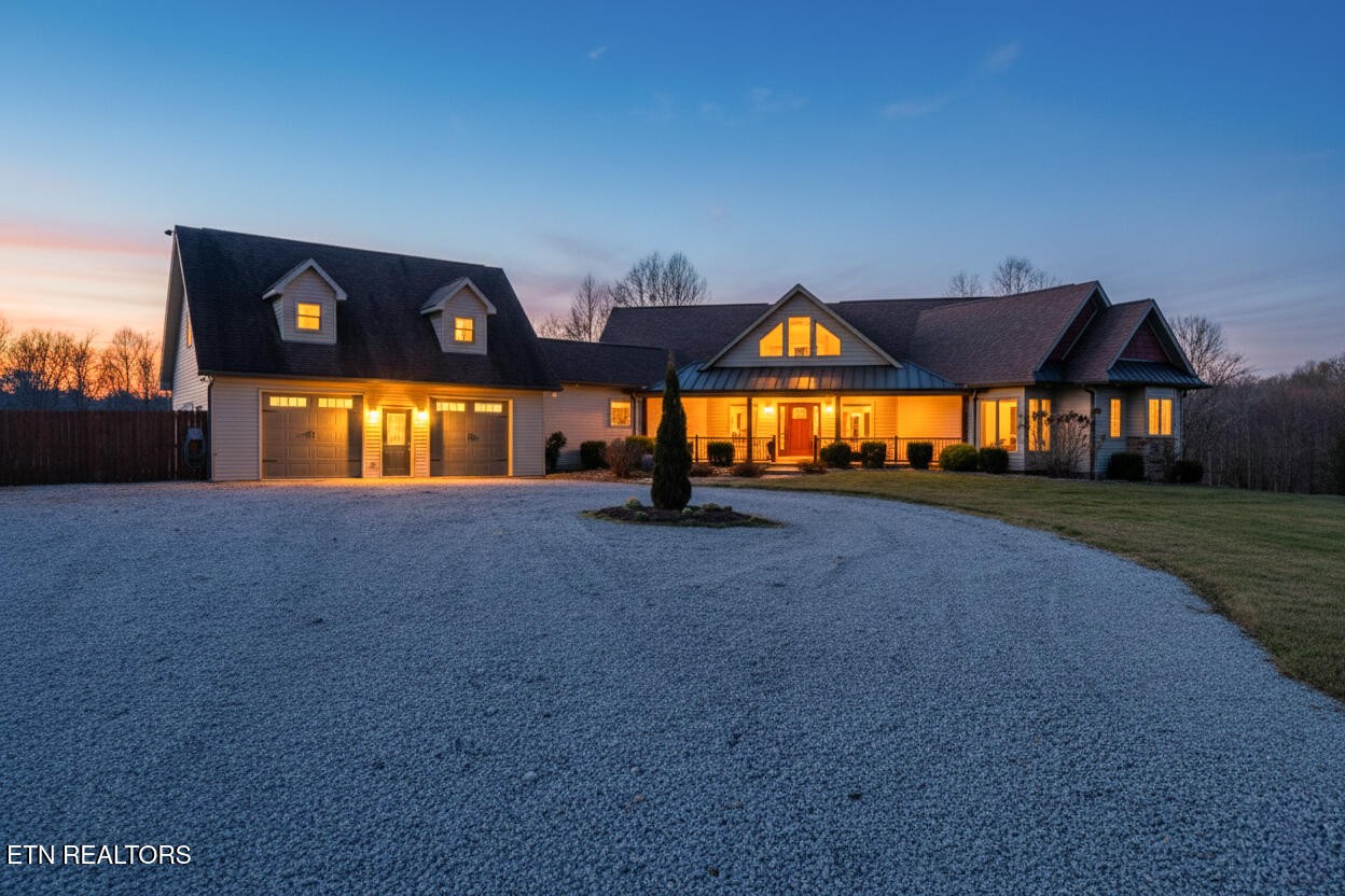 370 Randolph Road Crossville, TN 38571 - Photo 4 of 60