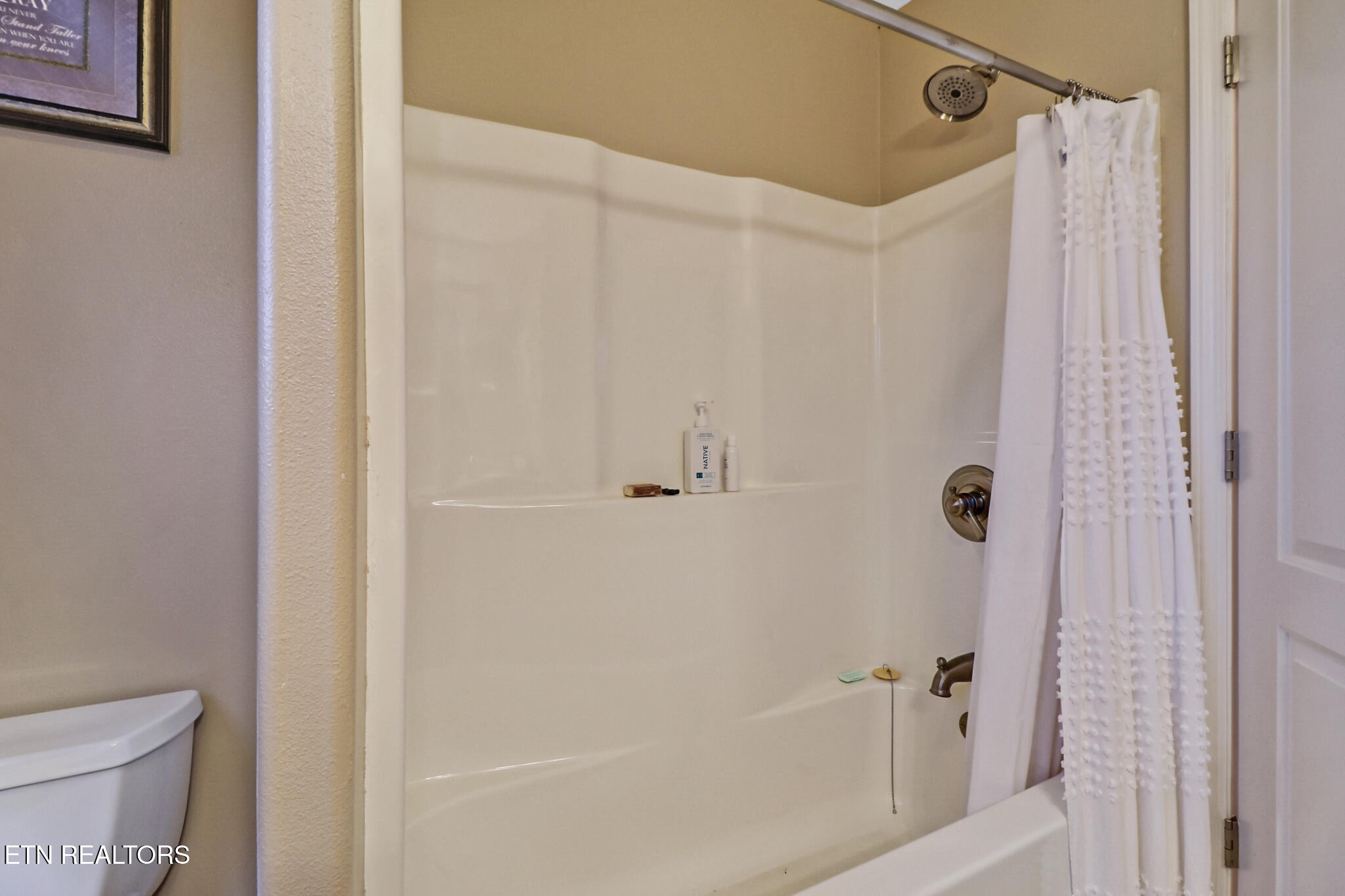 370 Randolph Road Crossville, TN 38571 - Photo 44 of 60 a bathroom with a shower and a toilet