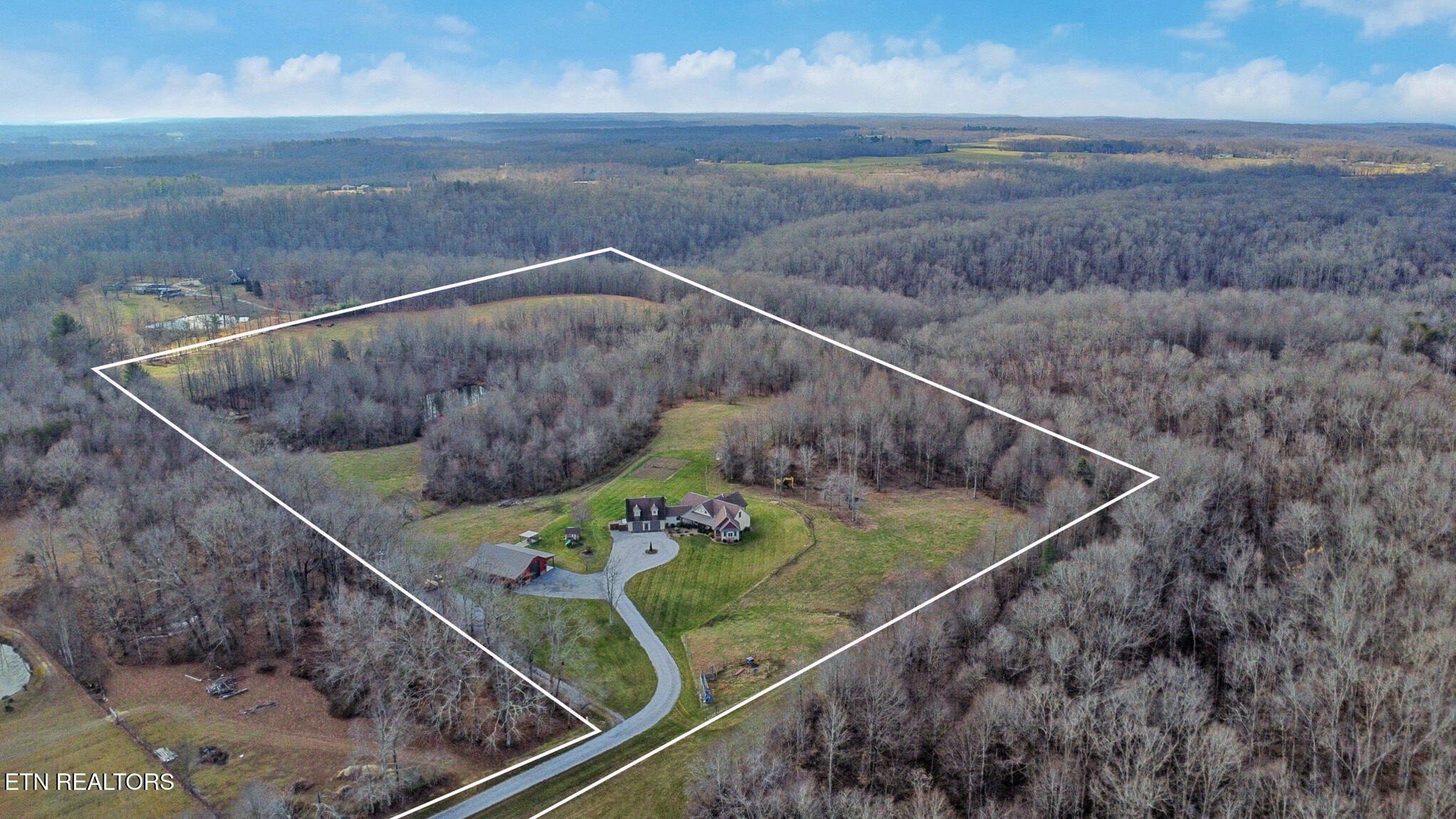 370 Randolph Road Crossville, TN 38571 - Photo 9 of 60