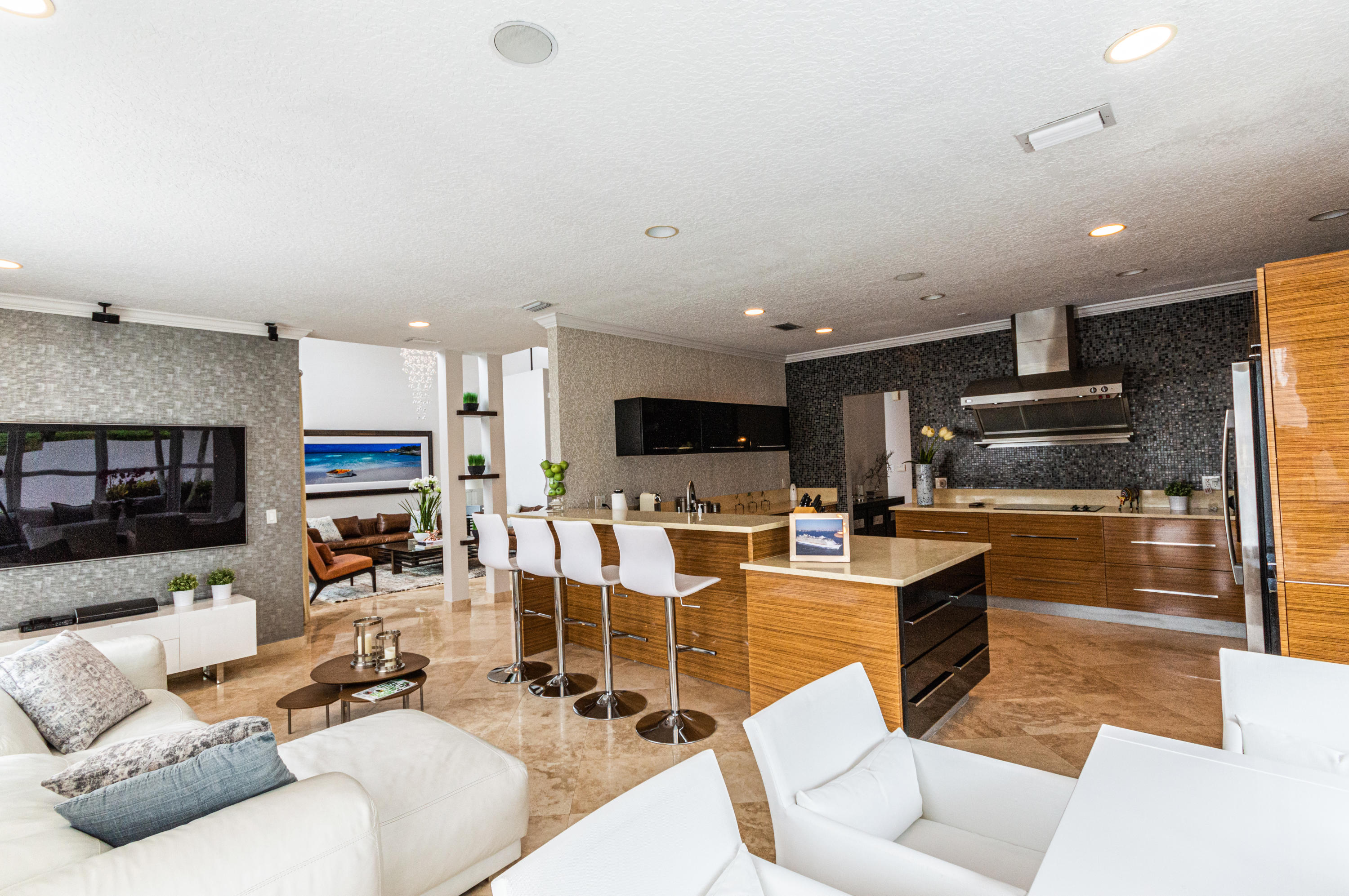 3415 Northwest 51st Place Boca Raton, FL 33496 - Photo 11 of 38 Family room/Kitchen