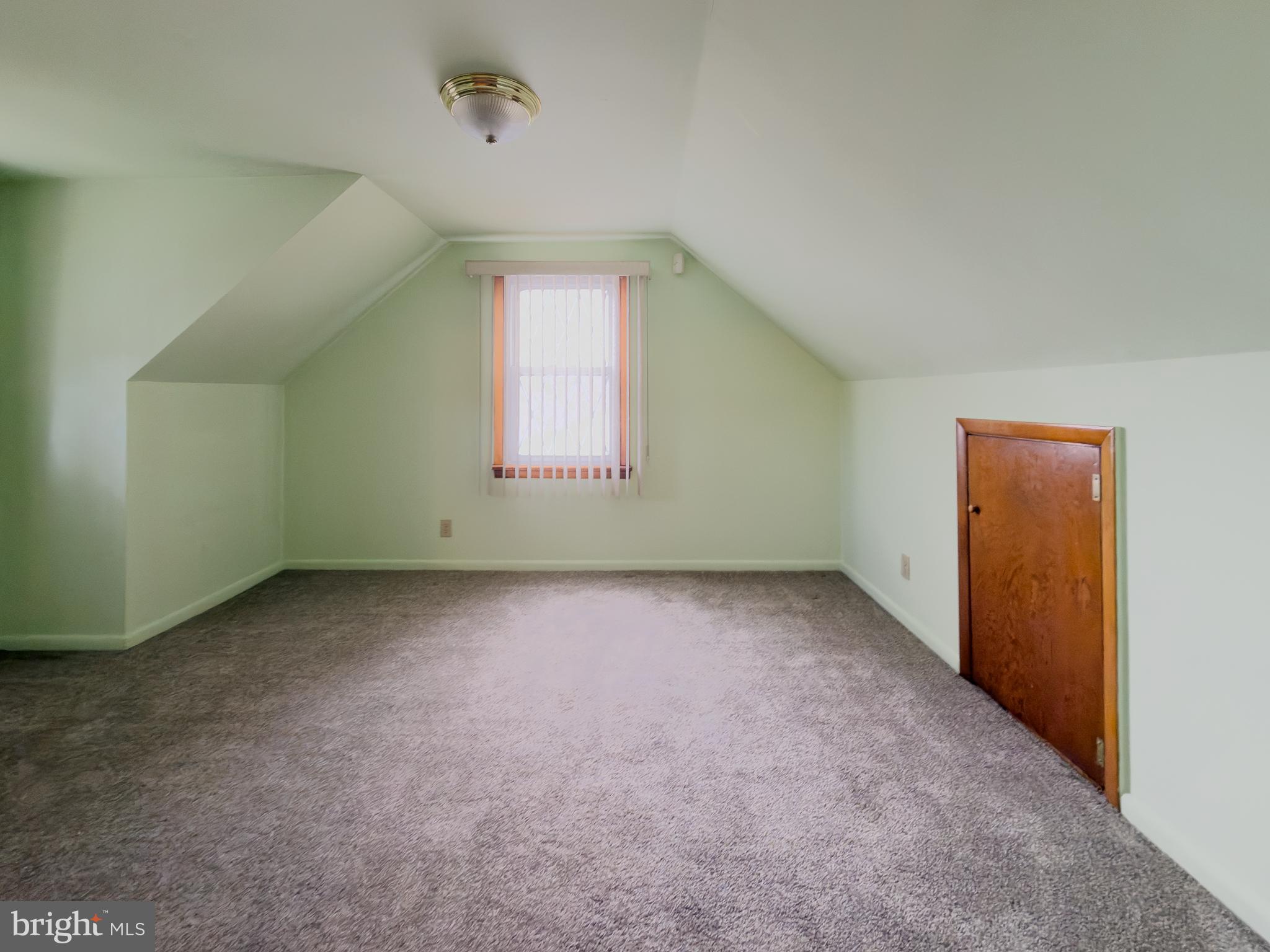 440 Durham Road Langhorne, PA 19047 - Photo 19 of 23 an empty room with a window