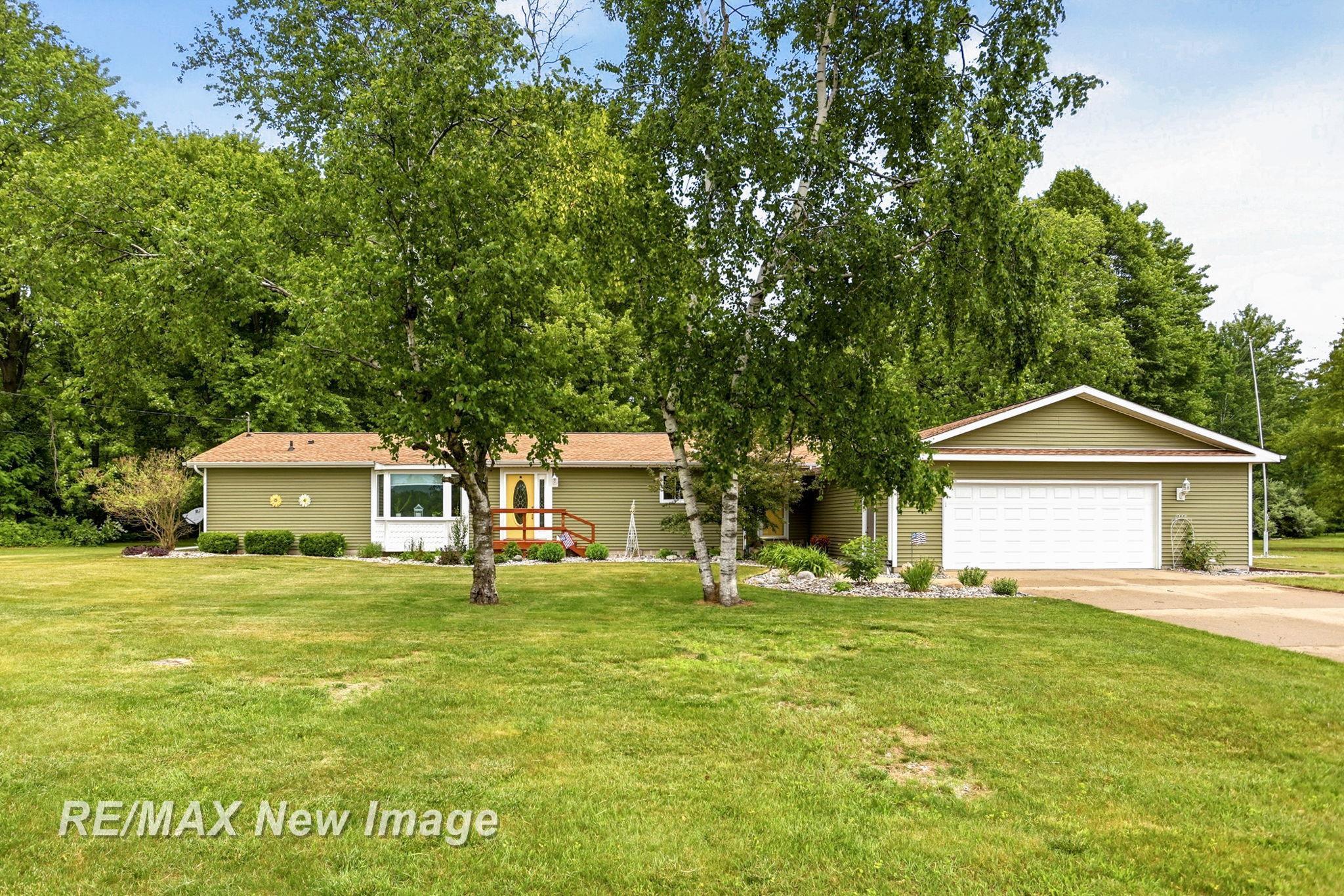 8385 Canada Road Birch Run, MI 48415 - Photo 2 of 58