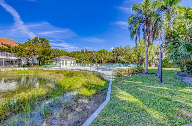 $3,200 | 296 Cypress Point Drive, Palm Beach Gardens, FL 33418