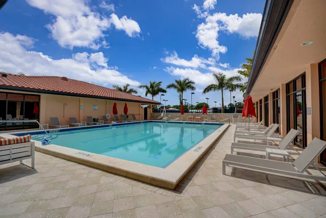 $3,200 | 296 Cypress Point Drive, Palm Beach Gardens, FL 33418