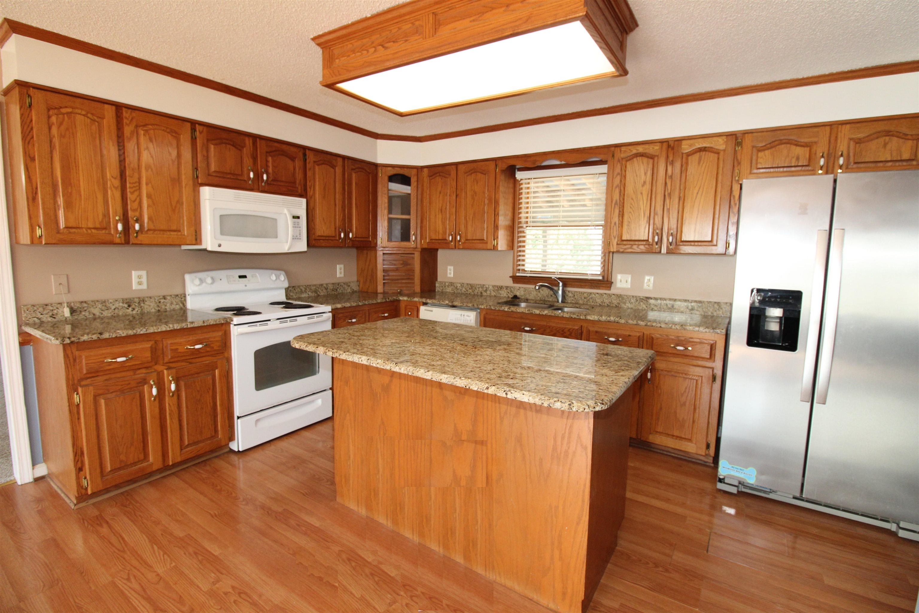 200 Sneeds Drive Inman, SC 29349 - Photo 11 of 48