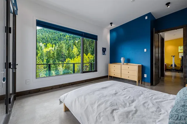 a view of a large window with an outdoor space