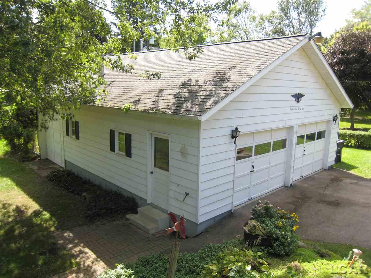 8145 Short Street Clinton, MI 49236 - Photo 2 of 26 31395357-1.JPG