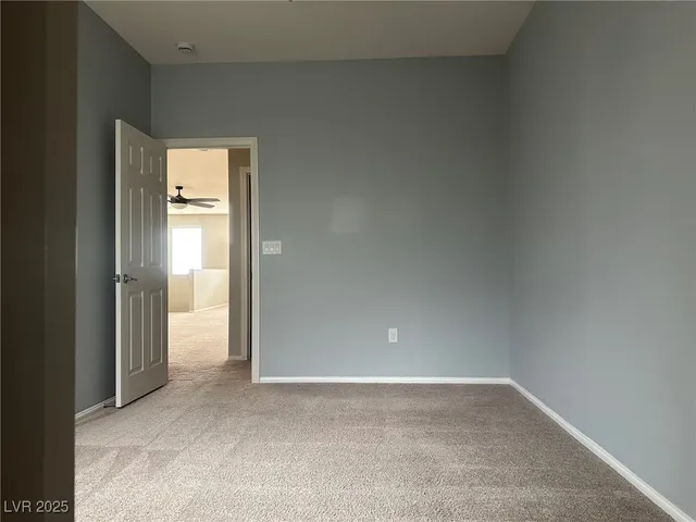 $2,800 | 949 Huntington Cove Parkway, Las Vegas, NV 89178