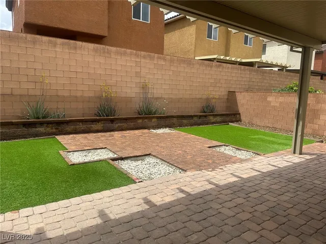 $2,800 | 949 Huntington Cove Parkway, Las Vegas, NV 89178