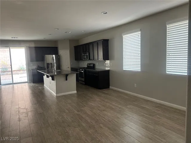 $2,800 | 949 Huntington Cove Parkway, Las Vegas, NV 89178