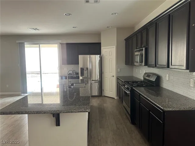 $2,800 | 949 Huntington Cove Parkway, Las Vegas, NV 89178