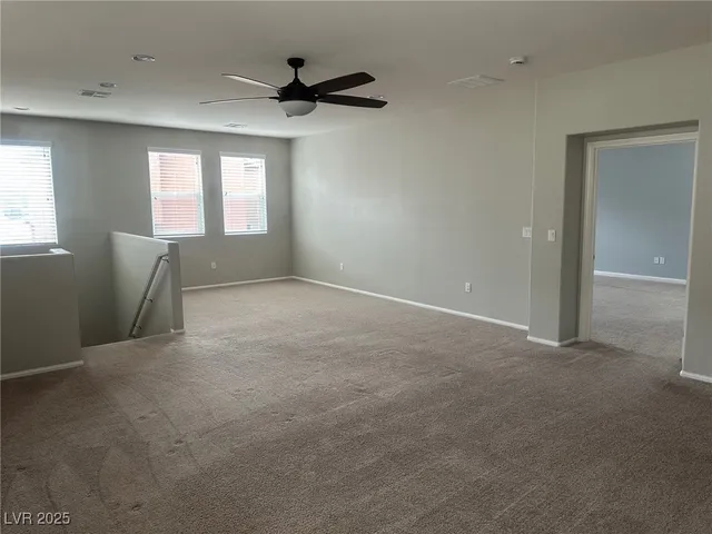 $2,800 | 949 Huntington Cove Parkway, Las Vegas, NV 89178