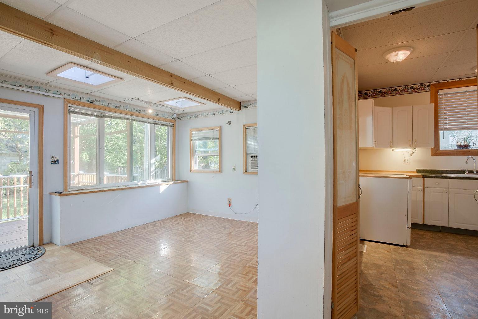 4709 Pilgrim Road Baltimore, MD 21214 - Photo 2 of 44 View of family room and kitchen