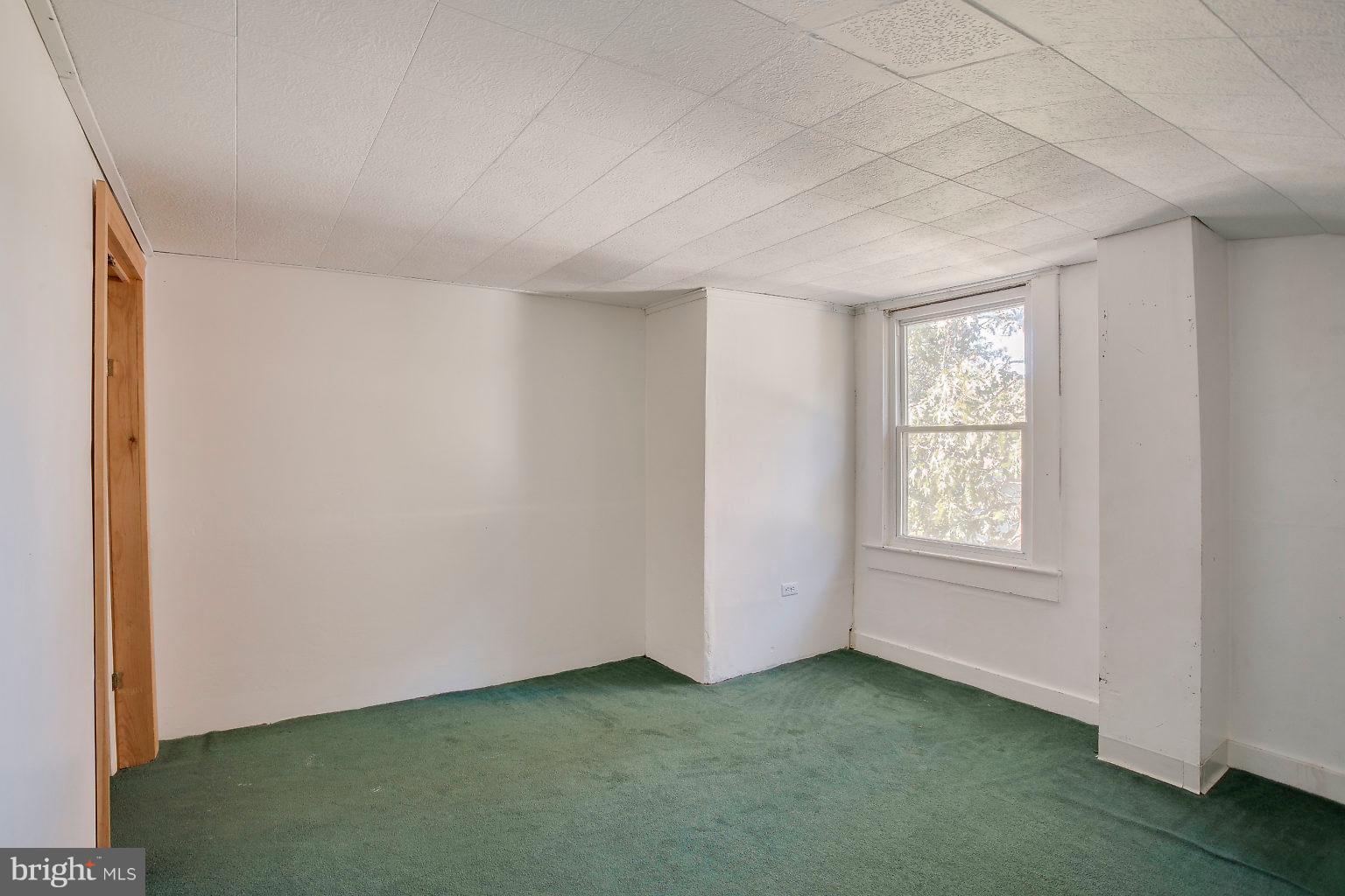 4709 Pilgrim Road Baltimore, MD 21214 - Photo 26 of 44 Upper level bedroom