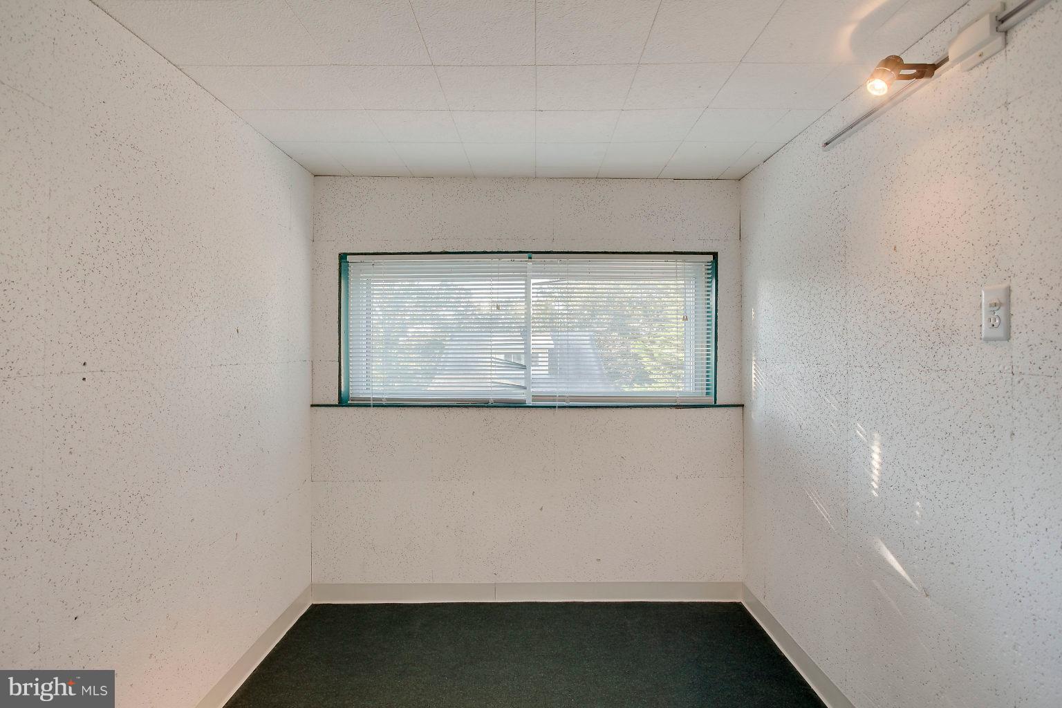 4709 Pilgrim Road Baltimore, MD 21214 - Photo 28 of 44 UL Bonus room