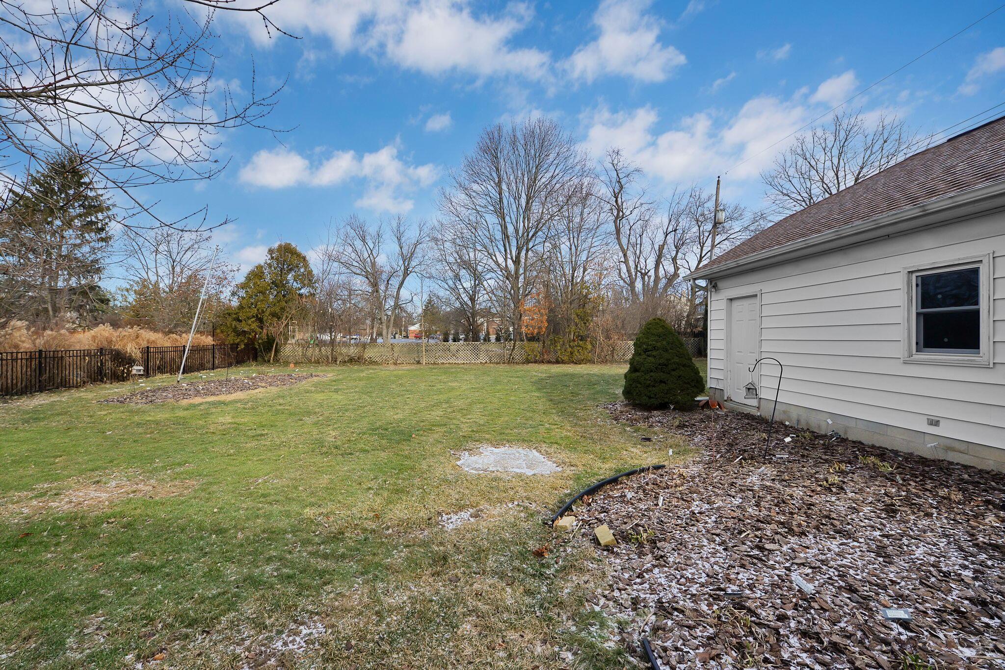 1964 Cardigan Avenue Columbus, OH 43212 - Photo 32 of 43 33-web-or-mls-1964-cardigan-ave