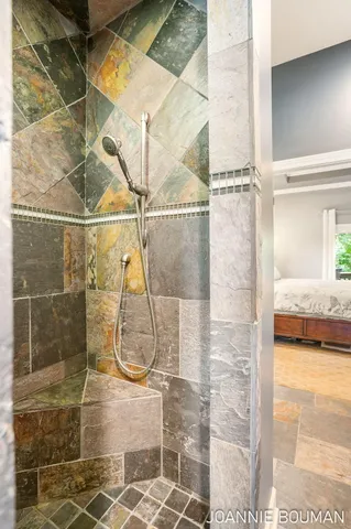 $929,900 | 15611 River Woods, West Olive, MI 49460