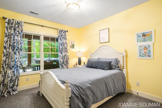 $929,900 | 15611 River Woods, West Olive, MI 49460