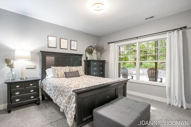 $929,900 | 15611 River Woods, West Olive, MI 49460