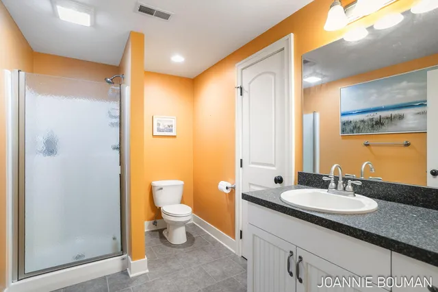 $929,900 | 15611 River Woods, West Olive, MI 49460