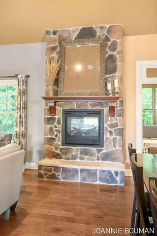 $929,900 | 15611 River Woods, West Olive, MI 49460