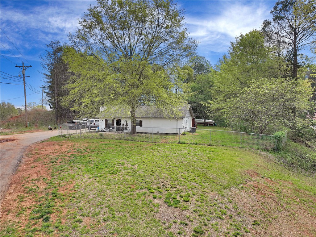 348 East Reedy Fork Road Seneca, SC 29678 - Photo 2 of 26 Gallery Image 2