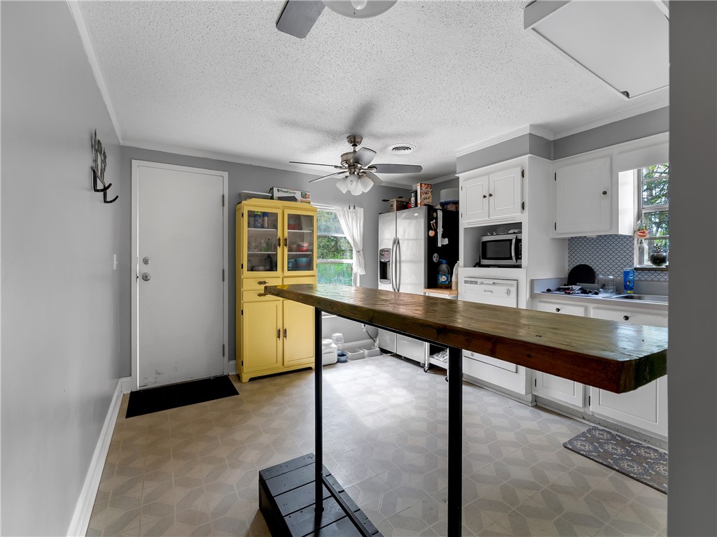 348 East Reedy Fork Road Seneca, SC 29678 - Photo 10 of 26 Gallery Image 10