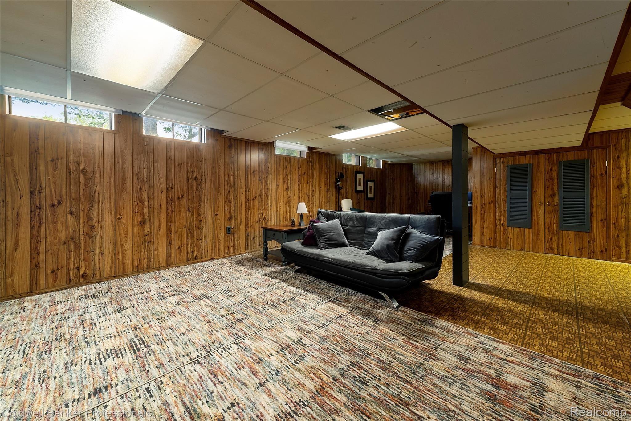 1500 Colony Drive Rochester, MI 48307 - Photo 17 of 30 016-photo--7320319.jpg