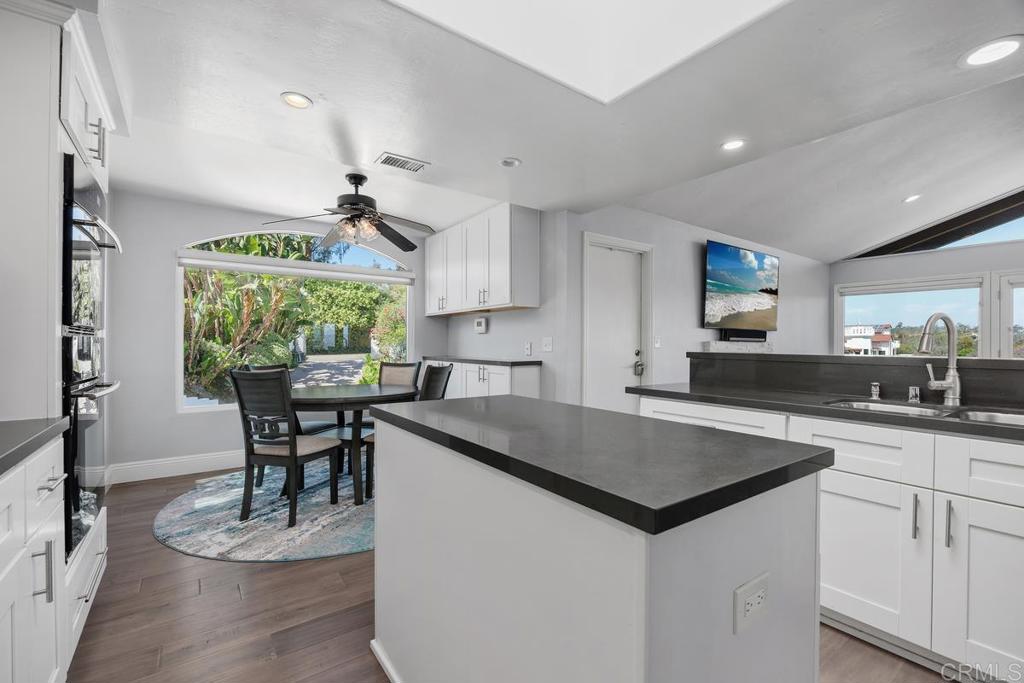 4634 Rancho Reposo Del Mar, CA 92014 - Photo 17 of 41 Gallery Image 17