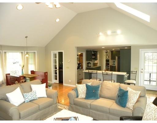 44 Jones Road Charlton, MA 01507 - Photo 3 of 30 Gallery Image 3